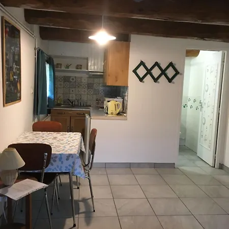 Lodge Rural - Grange Des Pres Blancs Chaine Des Puys